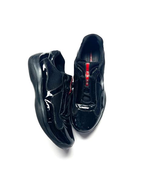 prada cups black